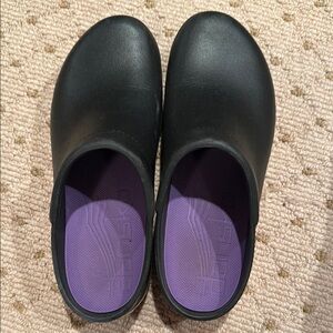 Women's Black Slip-On Shoes